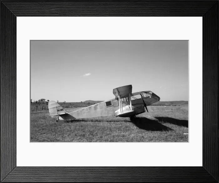 Framed Print : De Havilland Dragon VH-AGC Private Wodonga, Australia 1976 Framed Print : De Havilland Dragon VH-AGC Private Wodonga, Australia 1976