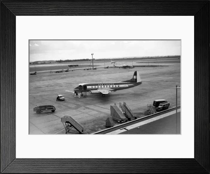 Framed Print : Vickers Viscount V707 EI-AFW Aer Lingus Framed Print : Vickers Viscount V707 EI-AFW Aer Lingus