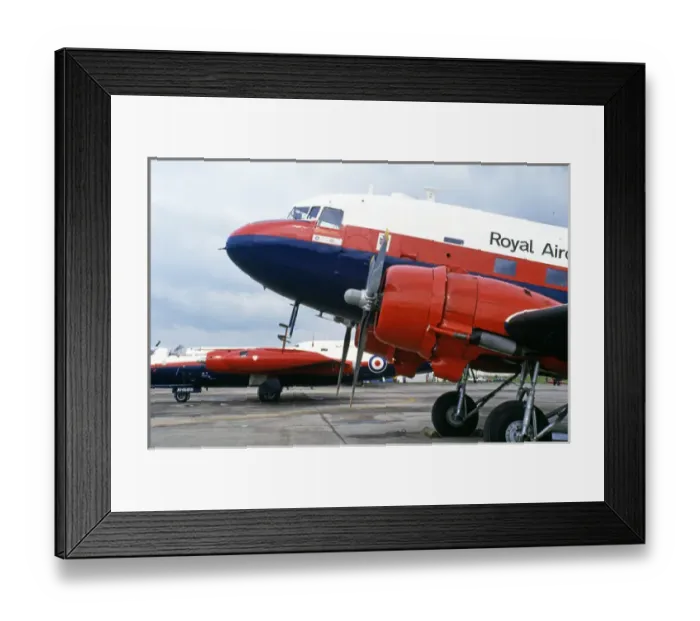 Framed Print : Douglas Dakota IV ZA947 nose close up RAE (now BBMF) in 1990 Framed Print : Douglas Dakota IV ZA947 nose close up RAE (now BBMF) in 1990