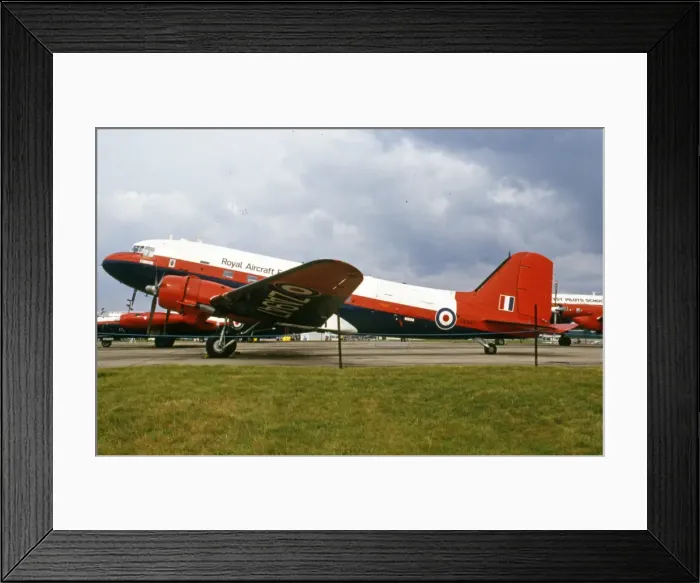 Framed Print : Douglas Dakota IV ZA947 RAE (now BBMF) in 1990 Framed Print : Douglas Dakota IV ZA947 RAE (now BBMF) in 1990