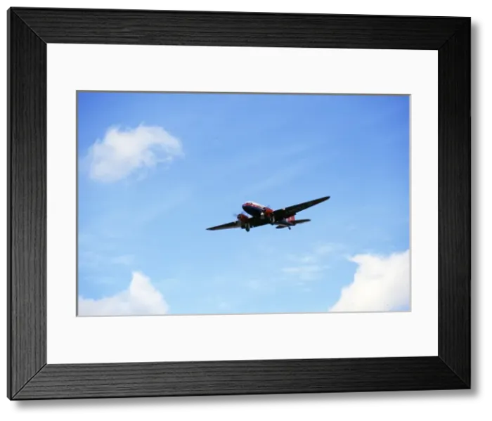 Framed Print : Douglas Dakota IV ZA947 in flight RAE (now BBMF) in 1990 Framed Print : Douglas Dakota IV ZA947 in flight RAE (now BBMF) in 1990