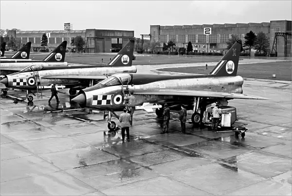 English Electric Lightning T. 4 XM989 56 Squadron RAF