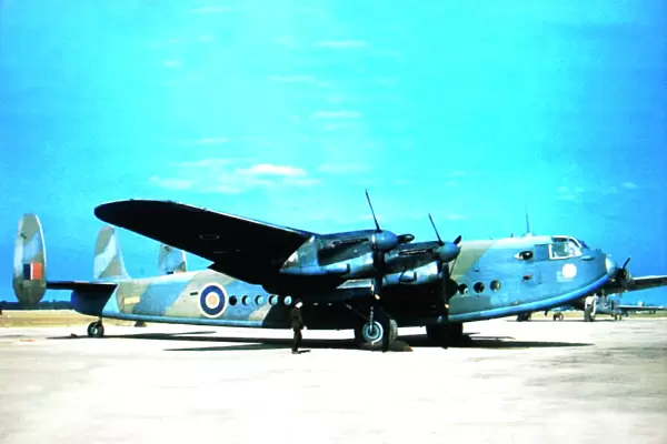 Avro 685 York transport used the Lancasters wings, mod