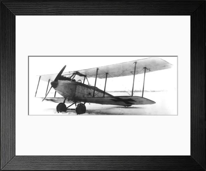 Framed Print : Aviatik CIII, (forward view, on the ground), in snow Framed Print : Aviatik CIII, (forward view, on the ground), in snow