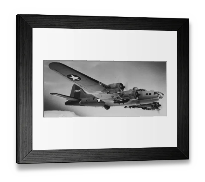 Framed Print : Boeing B-17F flying, from starboard Framed Print : Boeing B-17F flying, from starboard
