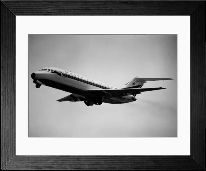 Framed Print : Douglas DC-9 14-Delta Framed Print : Douglas DC-9 14-Delta