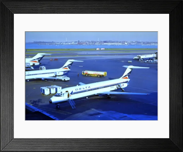 Framed Print : Douglas DC-9 30 - Photo by Hugh W. Cowin-Delta-11Nov74 Framed Print : Douglas DC-9 30 - Photo by Hugh W. Cowin-Delta-11Nov74