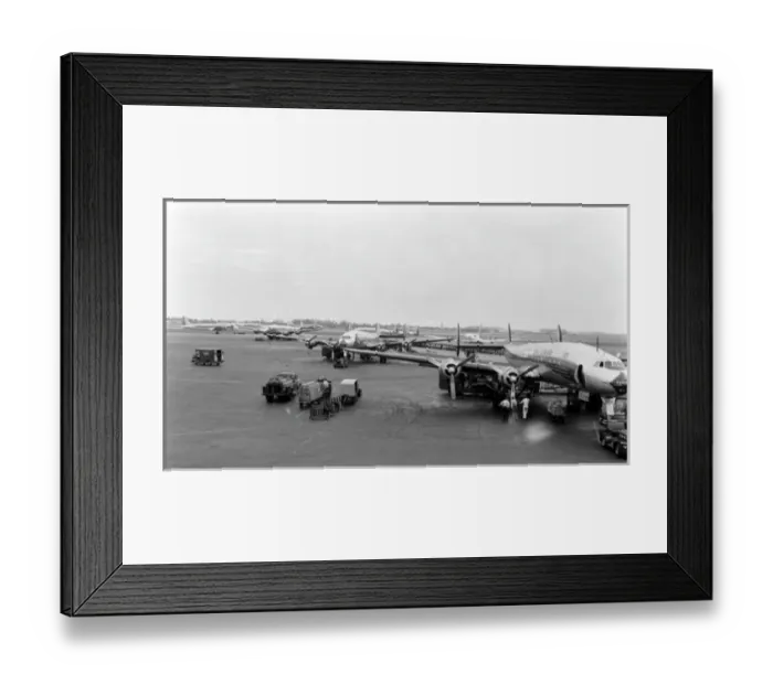 Framed Print : Lockheed 1049C Super Constellations of Eastern, 56 Framed Print : Lockheed 1049C Super Constellations of Eastern, 56