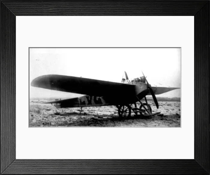 Framed Print : L. V. G. EI (forward view, on the ground) Framed Print : L. V. G. EI (forward view, on the ground)
