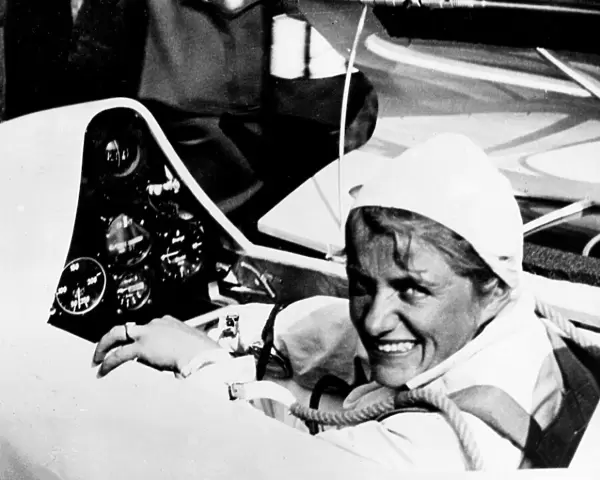Reitsch, Hannah, test pilot in sailplane, 19 May 37