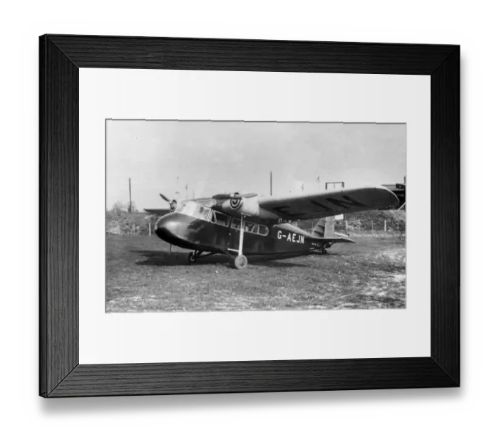 Framed Print : Short S16 Scion (forward view, on the ground) Framed Print : Short S16 Scion (forward view, on the ground)