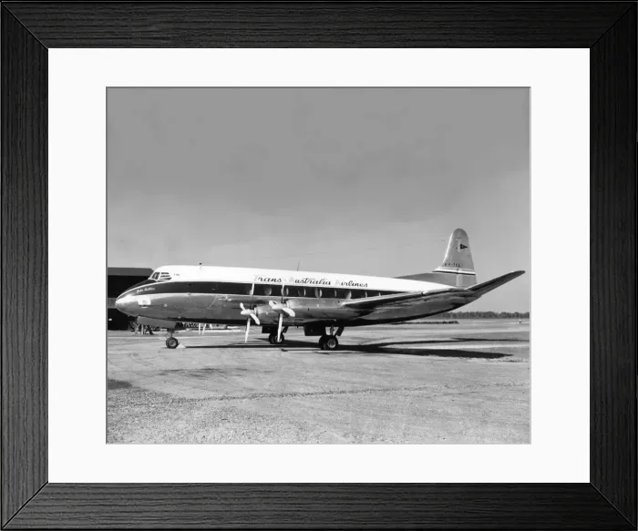 Framed Print : Vickers 720 Viscount (forward view, on the ground) of T Framed Print : Vickers 720 Viscount (forward view, on the ground) of T