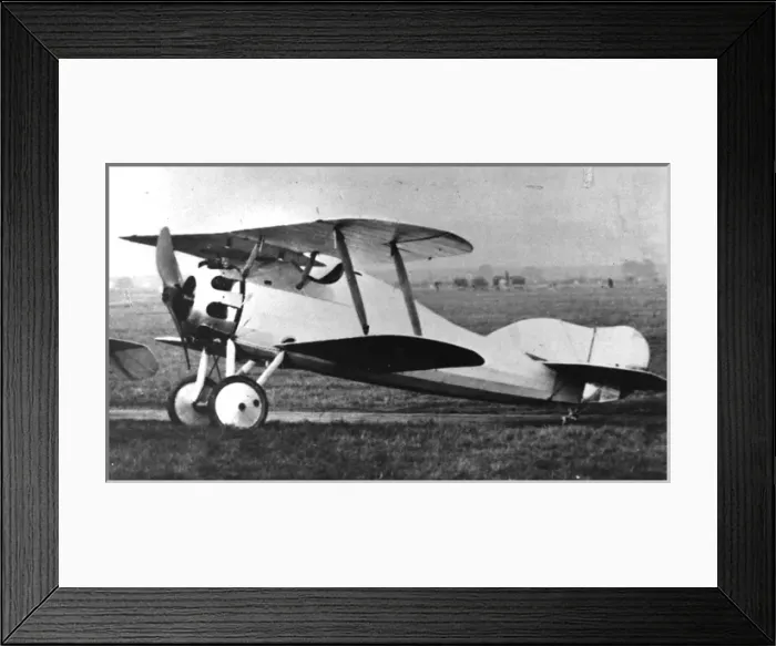 Framed Print : Vickers FB16 a near contemporary of the RAF SE 5, seen Framed Print : Vickers FB16 a near contemporary of the RAF SE 5, seen
