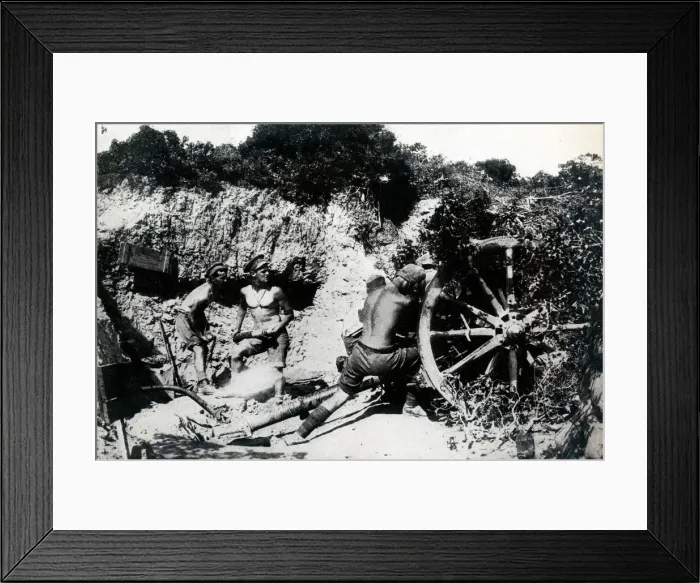 Framed Print : WW1 - Australian Gunners in Gallipoli, 1916 Framed Print : WW1 - Australian Gunners in Gallipoli, 1916