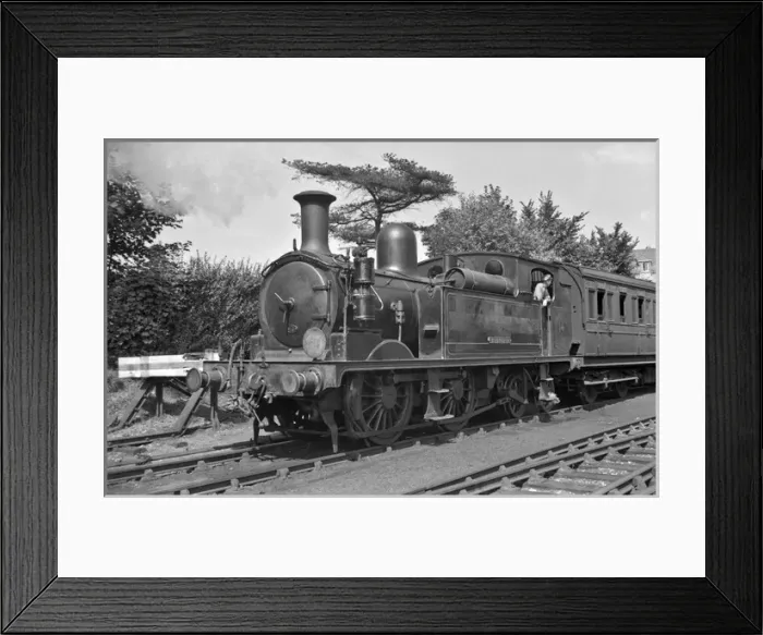 Framed Print : Steam engine Fishbourne Framed Print : Steam engine Fishbourne