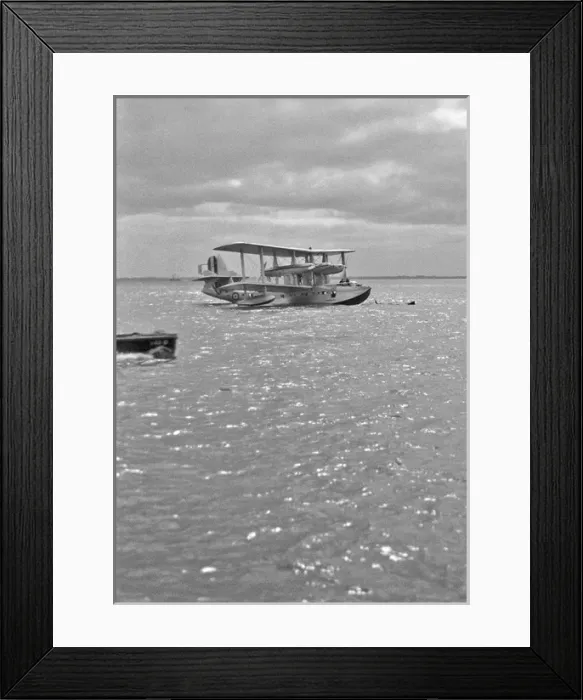 Framed Print : Seaplane on water Framed Print : Seaplane on water