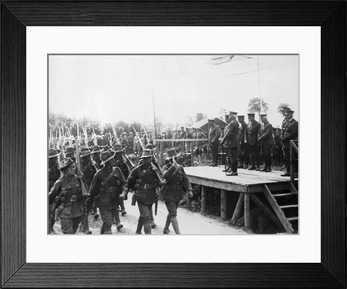 Framed Print : March past of soldiers on the Western Front, WW1 Framed Print : March past of soldiers on the Western Front, WW1
