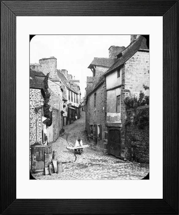 Framed Print : Street scene in Avranches, Normandy, France Framed Print : Street scene in Avranches, Normandy, France
