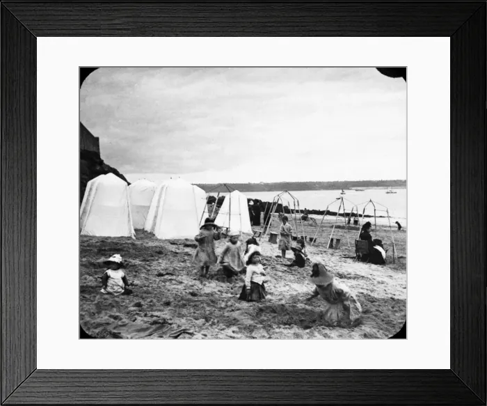 Framed Print : The beach at St Malo, Brittany, France Framed Print : The beach at St Malo, Brittany, France