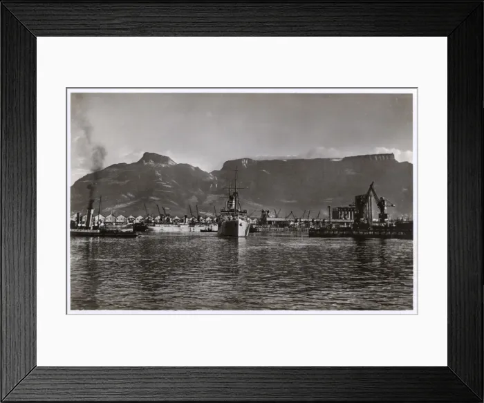 Framed Print : Table Mountain, Cape Town, South Africa Framed Print : Table Mountain, Cape Town, South Africa