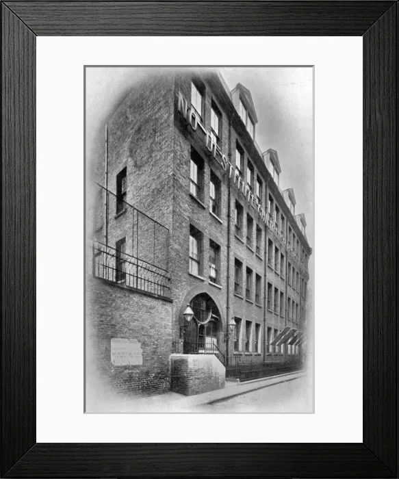Framed Print : Barnardos Headquarters and Boys Home, Stepney Causeway Framed Print : Barnardos Headquarters and Boys Home, Stepney Causeway
