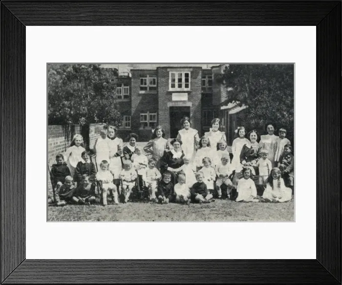 Framed Print : National Childrens Home (NCH), Alverstoke - Chadwick House Framed Print : National Childrens Home (NCH), Alverstoke - Chadwick House