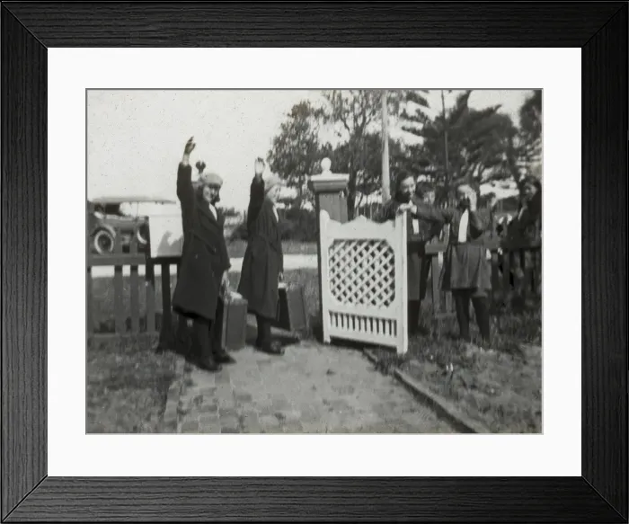 Framed Print : Barnardos farewells Framed Print : Barnardos farewells