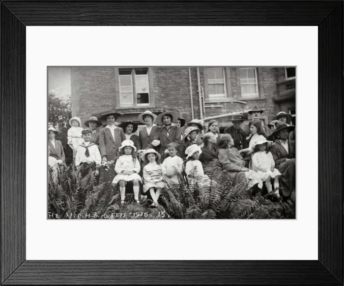 Framed Print : National Childrens Home (NCH), Chipping Norton - Fete Framed Print : National Childrens Home (NCH), Chipping Norton - Fete