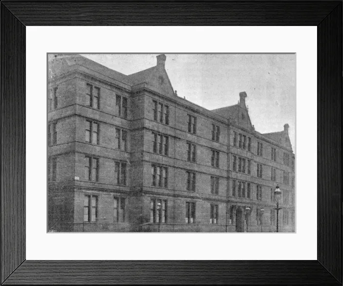 Framed Print : Glasgow Municipal Family Home Framed Print : Glasgow Municipal Family Home