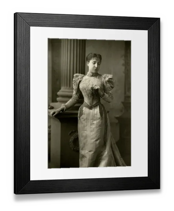 Framed Print : Olga Nethersole - English actress Framed Print : Olga Nethersole - English actress
