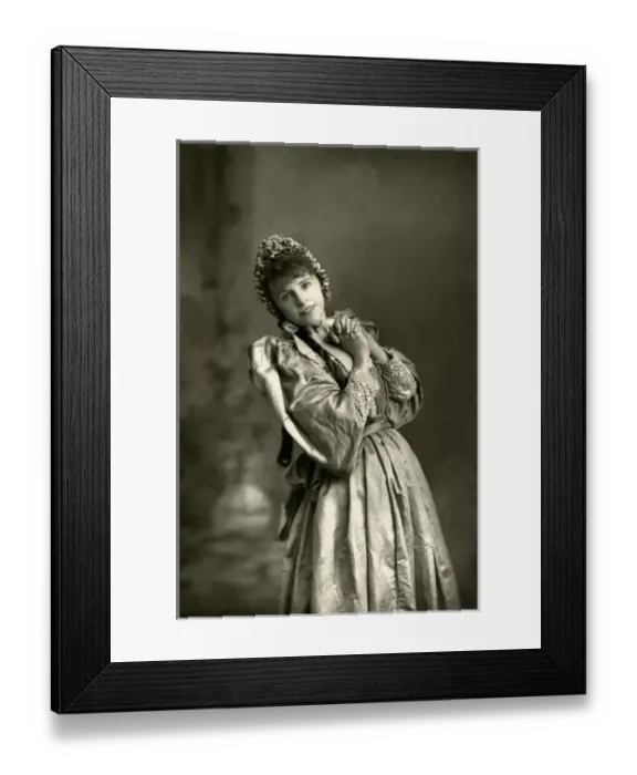 Framed Print : Letty Lind - English actress, dancer, singer and acrobat Framed Print : Letty Lind - English actress, dancer, singer and acrobat