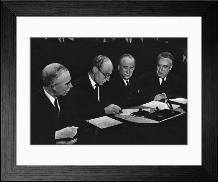 Framed Print : Signing of Anglo-US loan agreement Framed Print : Signing of Anglo-US loan agreement