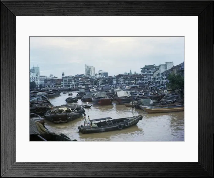 Framed Print : Singapore Date: circa 1964 Framed Print : Singapore Date: circa 1964