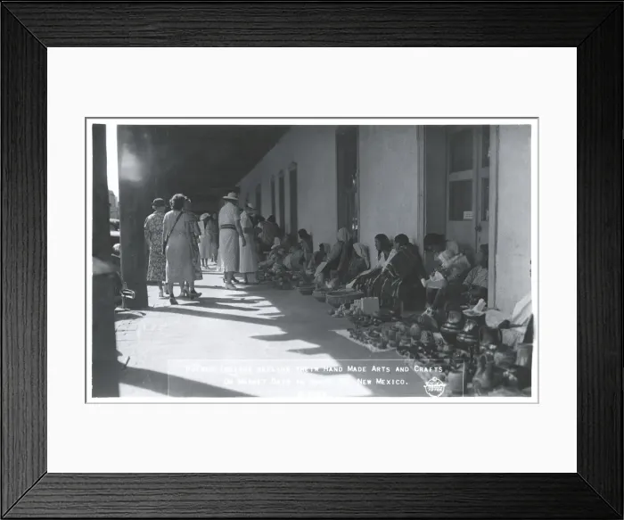 Framed Print : Pueblo Indians selling crafts, Santa Fe, New Mexico, USA Framed Print : Pueblo Indians selling crafts, Santa Fe, New Mexico, USA