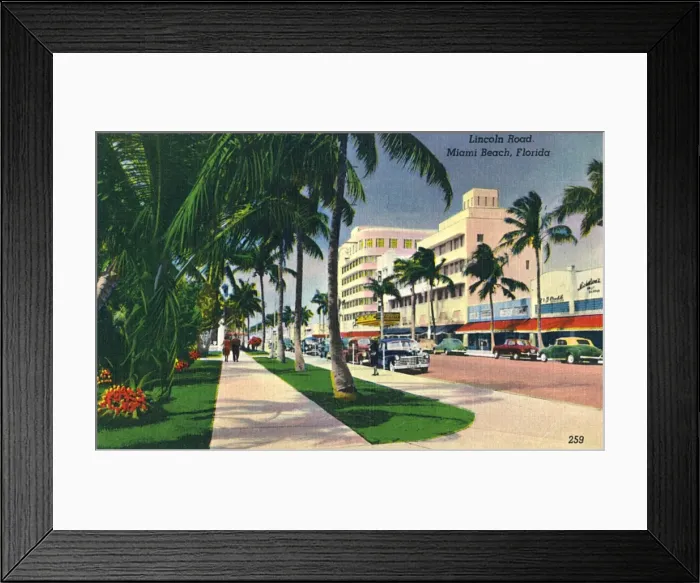 Framed Print : Lincoln Road, Miami Beach, Florida, USA Framed Print : Lincoln Road, Miami Beach, Florida, USA