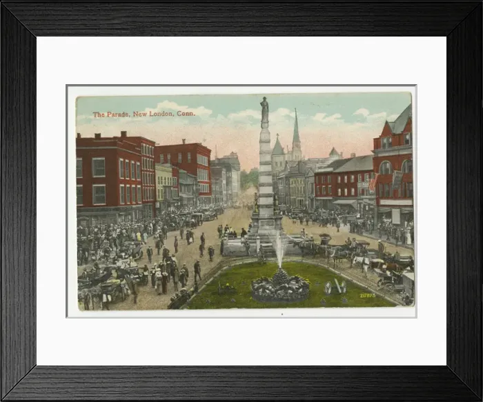 Framed Print : The Parade, New London, Connecticut, USA Framed Print : The Parade, New London, Connecticut, USA
