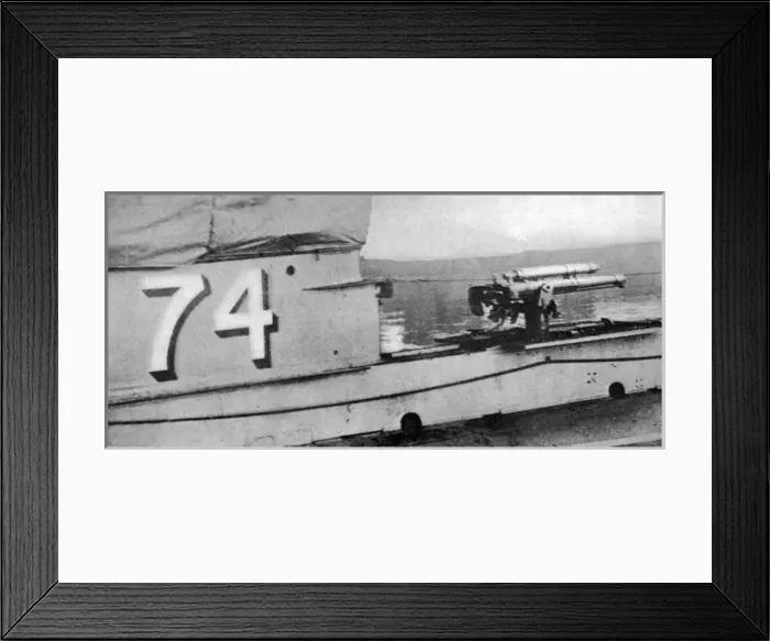 Framed Print : Submarine D 4 with mounted gun Framed Print : Submarine D 4 with mounted gun