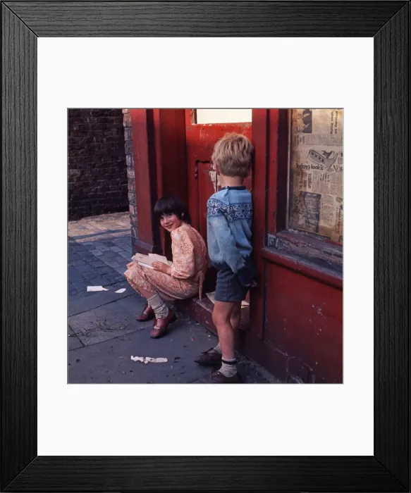 Framed Print : Doorstep Artist 3. Light Pipe Hall Road, Stockton 1970s Framed Print : Doorstep Artist 3. Light Pipe Hall Road, Stockton 1970s