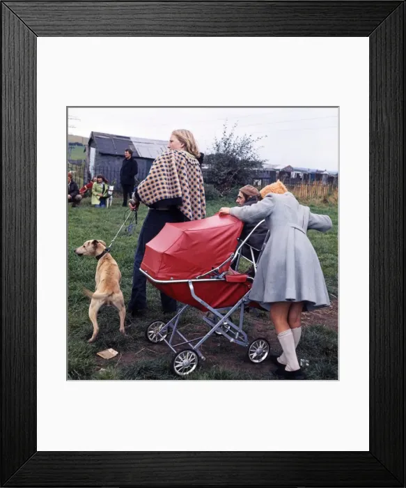 Framed Print : Waiting For The Off. Carlin Howe, N Yorks 1970s Framed Print : Waiting For The Off. Carlin Howe, N Yorks 1970s