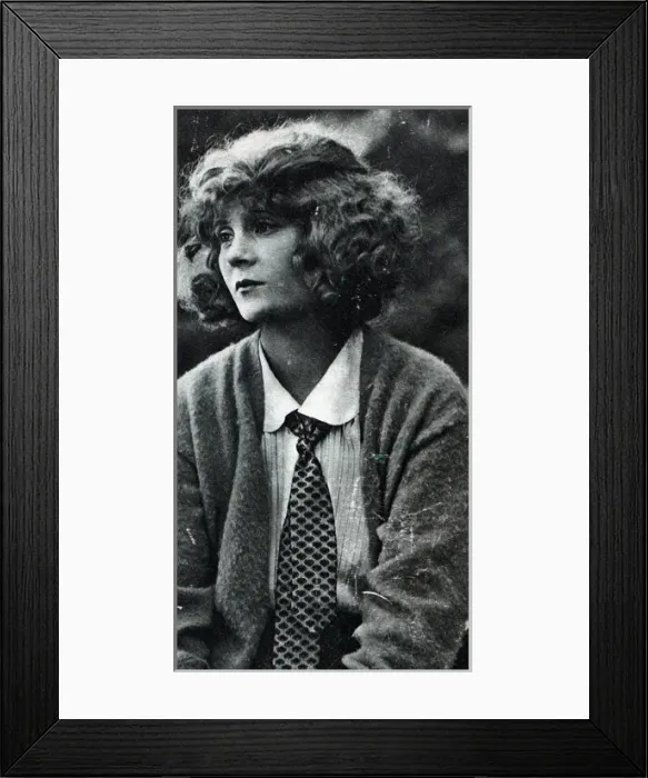 Framed Print : Mae Marsh in Paddy the Next Best Thing (1923) Framed Print : Mae Marsh in Paddy the Next Best Thing (1923)