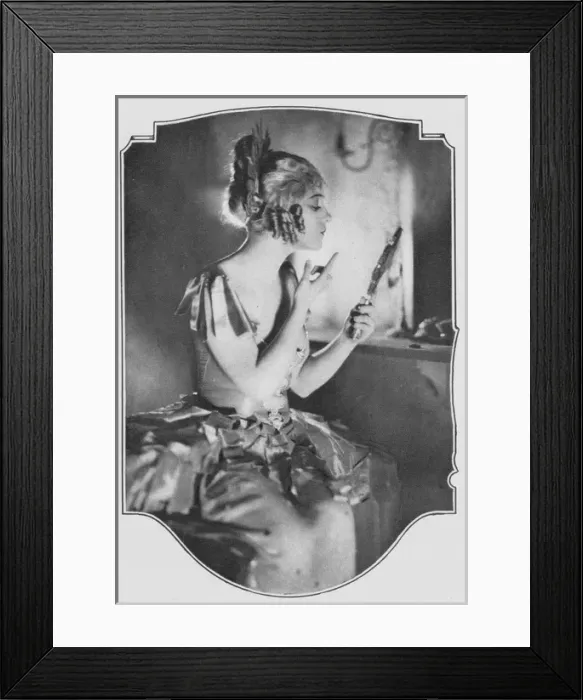 Framed Print : Dorothy Gish in Nell Gwynn (1925) Framed Print : Dorothy Gish in Nell Gwynn (1925)