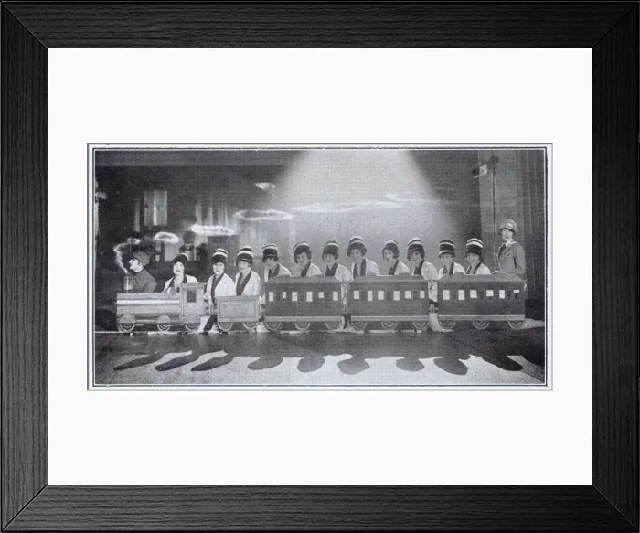 Framed Print : The girls in the Piccadilly Revels, London (1927) Framed Print : The girls in the Piccadilly Revels, London (1927)