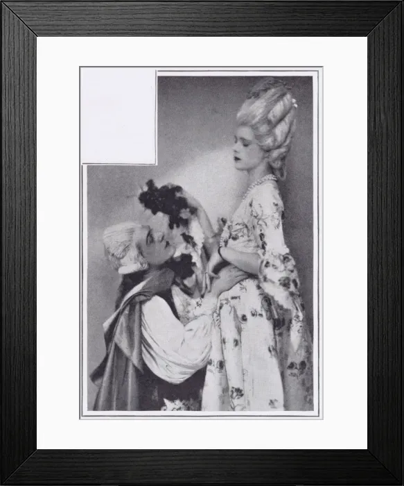 Framed Print : Oliver Messell and his sister Mrs Armstrong-Jones, 1927s Framed Print : Oliver Messell and his sister Mrs Armstrong-Jones, 1927s