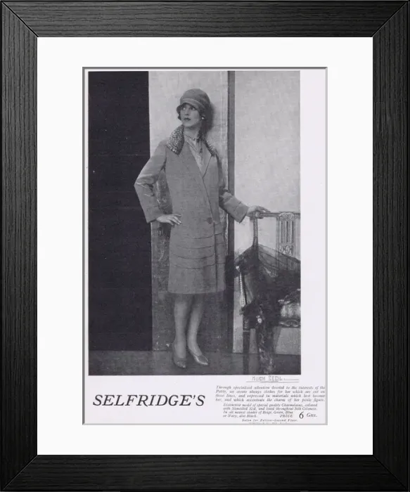 Framed Print : Fashion advert for Selfridges, 1927 Framed Print : Fashion advert for Selfridges, 1927