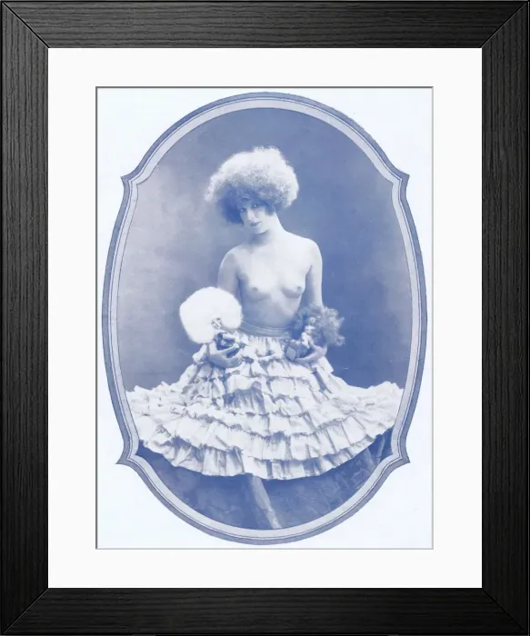 Framed Print : Gaby Mansuelle and her two dolls at the Folies Bergere, Pari Framed Print : Gaby Mansuelle and her two dolls at the Folies Bergere, Pari