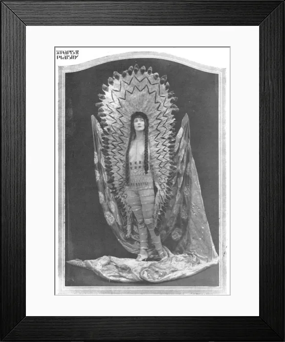 Framed Print : Nina Payne at the Folies Bergere, Paris, 1923 Framed Print : Nina Payne at the Folies Bergere, Paris, 1923