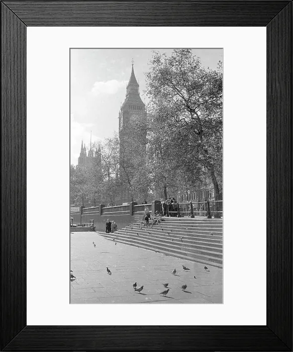 Framed Print : Victoria Embankemnt. Big Ben and Houses of Parliament Framed Print : Victoria Embankemnt. Big Ben and Houses of Parliament