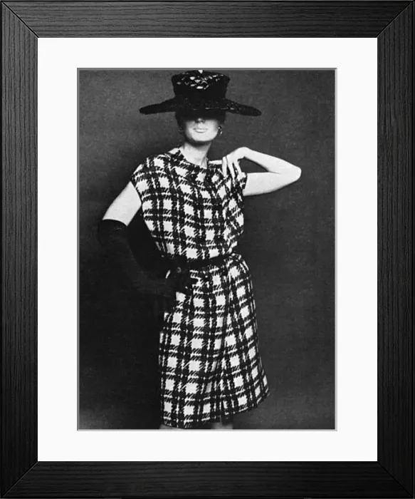 Framed Print : London Life Framed Print : London Life