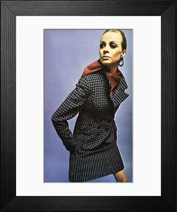 Framed Print : London Life Framed Print : London Life