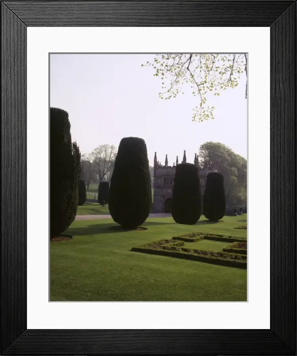 Framed Print : Gatehouse and garden, Lanhydrock House, Cornwall Framed Print : Gatehouse and garden, Lanhydrock House, Cornwall